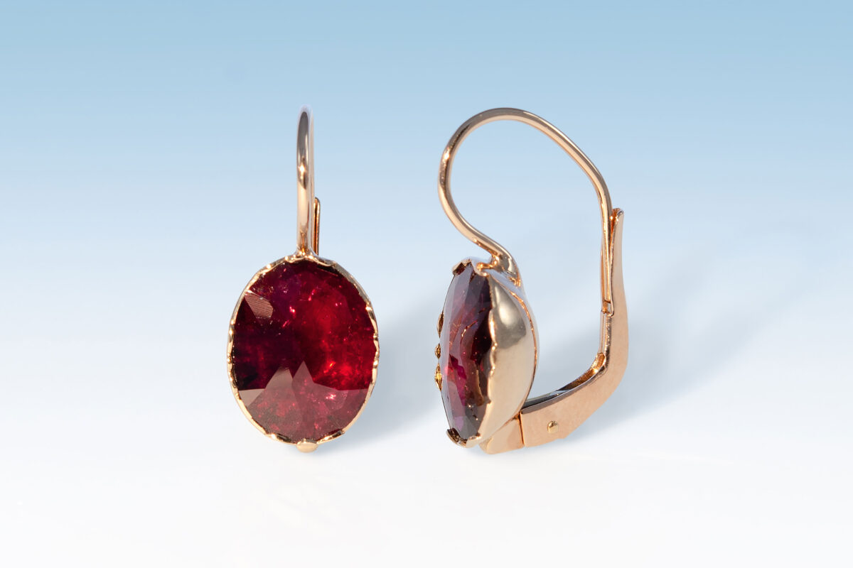 Ohrhaenger granat rosen rg
