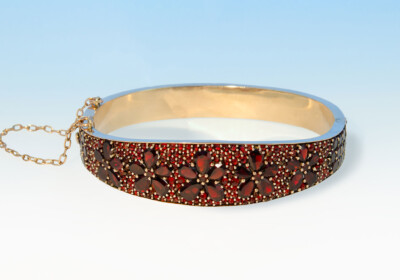 Armreif granat 9ct gold