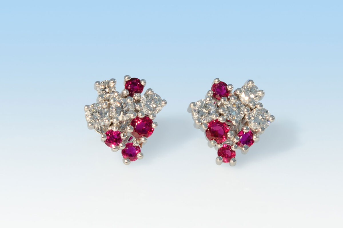 Ohrstecker rubin diamant